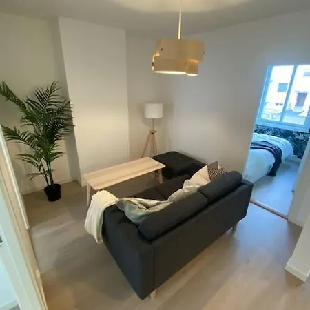 Unik Sentral Studioleilighet, Med 3 Soverom. Hnh. Apartament *