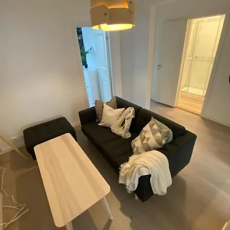 Apartment Unik Sentral Studioleilighet, Med 3 Soverom. Hnh. *